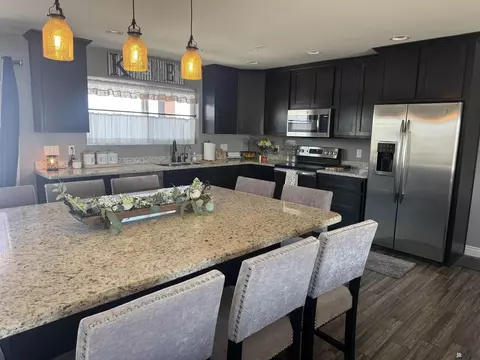 Kitchen - 10405 E Tule Rd, Yuma, AZ 85365 photo 2 of 4