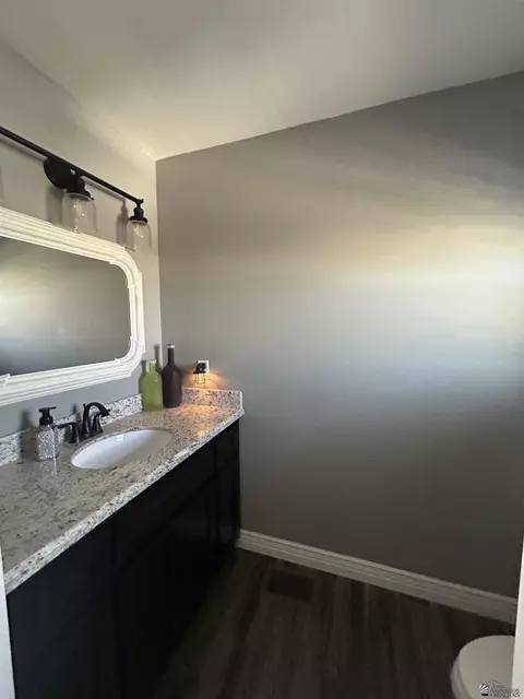 Bath - 10405 E Tule Rd, Yuma, AZ 85365 photo 4 of 5