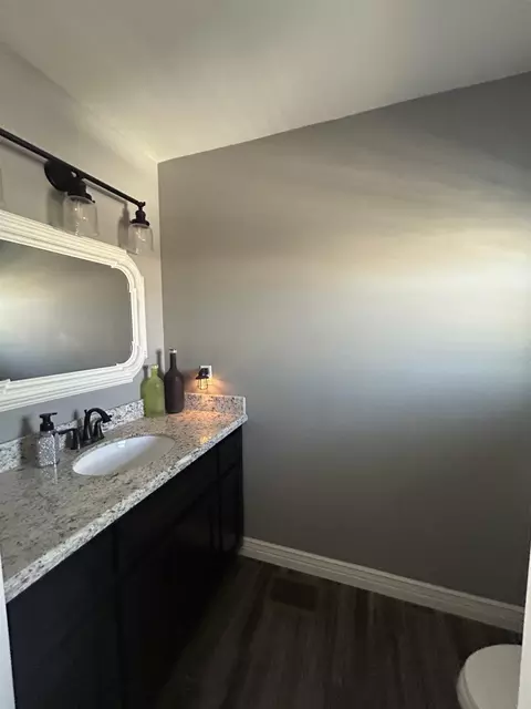Bath - 10405 E Tule Rd, Yuma, AZ 85365 photo 4 of 5