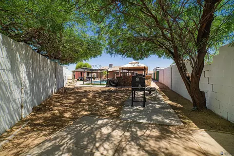 Exterior - 6092 E 41 Pl, Yuma, AZ 85365 photo 11 of 13