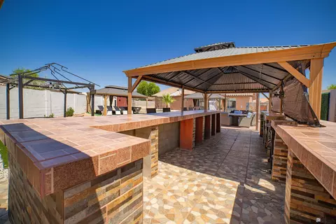 Exterior - 6092 E 41 Pl, Yuma, AZ 85365 photo 8 of 13