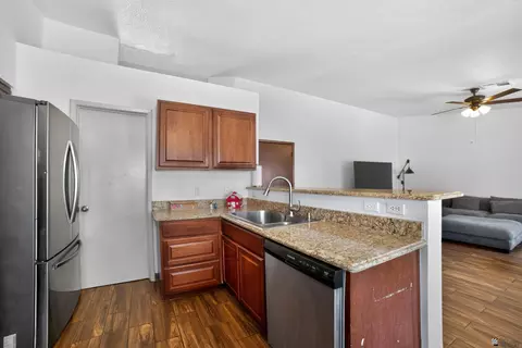 Kitchen - 6092 E 41 Pl, Yuma, AZ 85365 photo 1 of 2
