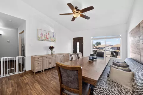 Dining - 6092 E 41 Pl, Yuma, AZ 85365 photo 4 of 5