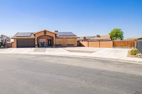Exterior - 6092 E 41 Pl, Yuma, AZ 85365 photo 1 of 13