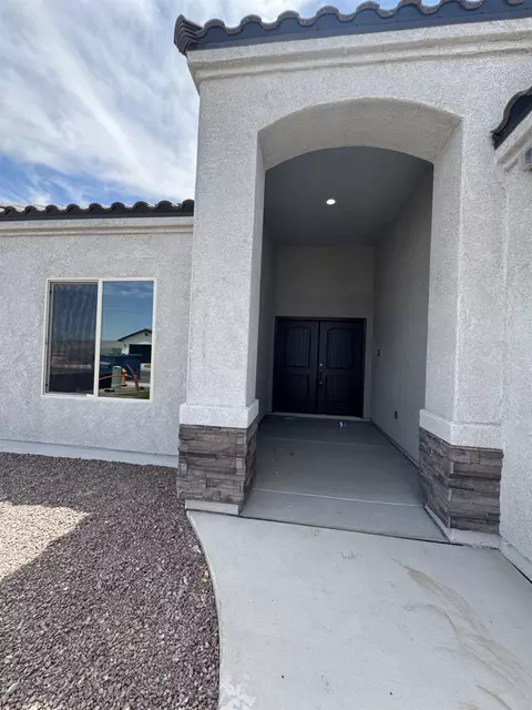 10560 E 45 Ln, Yuma, AZ 85367 photo 2