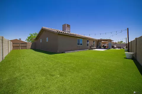 4158 S Sunflower Dr, Yuma, AZ 85365