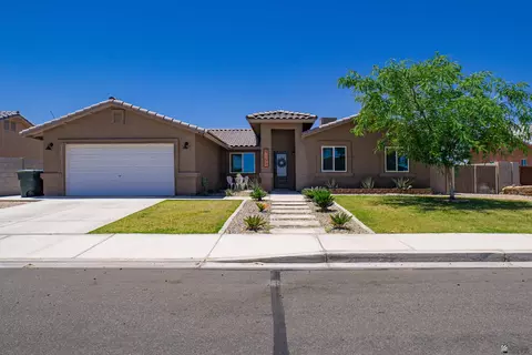 4158 S Sunflower Dr, Yuma, AZ 85365