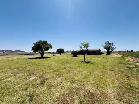 33690 E County 8 St, Wellton, AZ 85356
