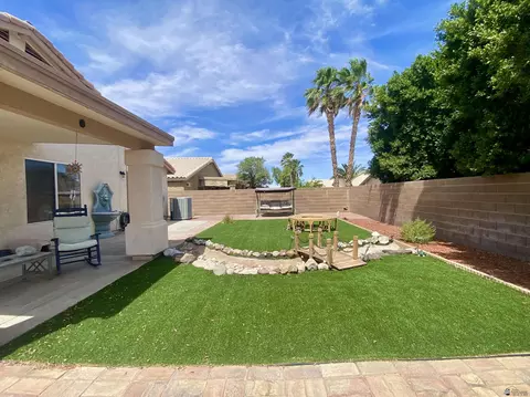 Exterior - 10554 E 35 Pl, Yuma, AZ 85365 photo 11 of 14