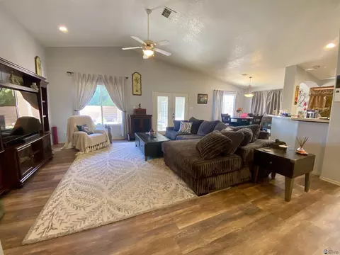 Living - 10554 E 35 Pl, Yuma, AZ 85365 photo 1 of 1