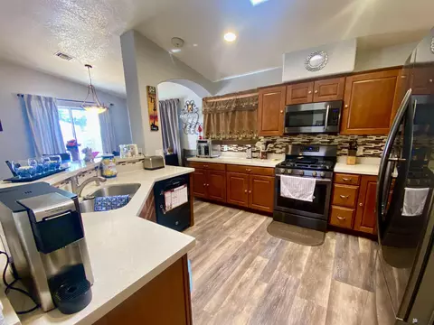 Kitchen - 10554 E 35 Pl, Yuma, AZ 85365 photo 1 of 2