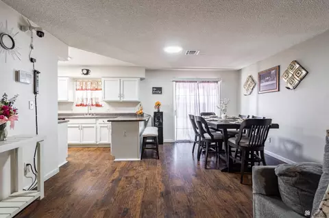 Dining - 8682 E 39 St, Yuma, AZ 85365 photo 1 of 2