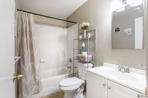 Bath - 8682 E 39 St, Yuma, AZ 85365 photo 2 of 2