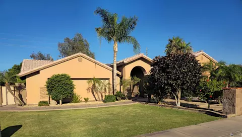 1933 S 33 Dr, Yuma, AZ 85364