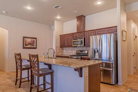 Kitchen - 7896 E 37 Pl, Yuma, AZ 85365 photo 5 of 5