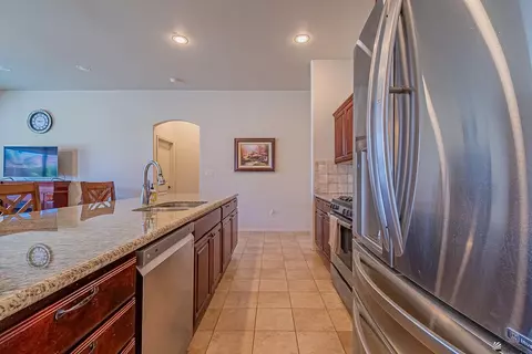 Kitchen - 7896 E 37 Pl, Yuma, AZ 85365 photo 4 of 5