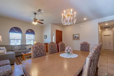 Dining - 7896 E 37 Pl, Yuma, AZ 85365 photo 3 of 3