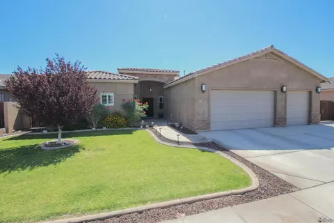 11297 S Helen Dr, Yuma, AZ 85367