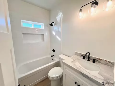 Bath - 10801 E 46 Pl, Yuma, AZ 85367 photo 7 of 7