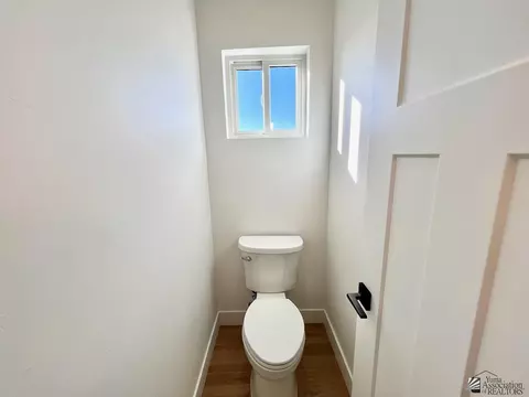 Bath - 10801 E 46 Pl, Yuma, AZ 85367 photo 6 of 7