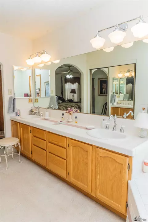 Bath - 11636 E Via Salida, Yuma, AZ 85364 photo 4 of 5