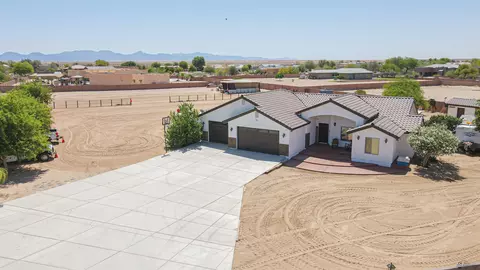 4527 E County 15 St, Martinez Lake, AZ 85365