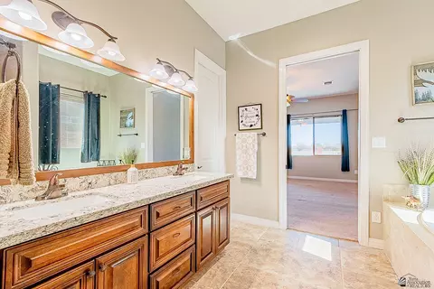 Bath - 14680 E 46 Loop, Yuma, AZ 85367 photo 3 of 5