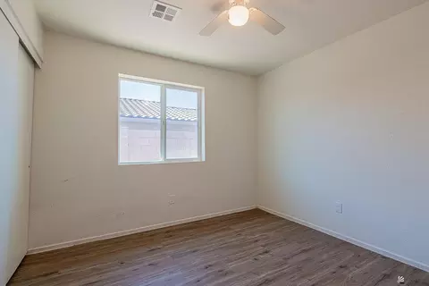 Bedroom - 7912 E 44 Ln, Yuma, AZ 85365 photo 3 of 5