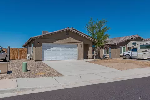 Exterior - 7912 E 44 Ln, Yuma, AZ 85365 photo 2 of 6
