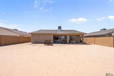 Exterior - 10228 E 33 St, Yuma, AZ 85365 photo 3 of 4