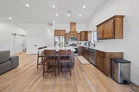 Kitchen - 10228 E 33 St, Yuma, AZ 85365 photo 3 of 3