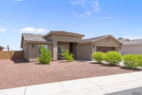 Exterior - 10228 E 33 St, Yuma, AZ 85365 photo 2 of 4