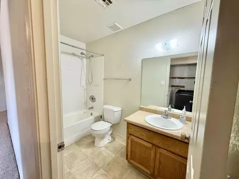 Bath - 6263 E 42 St, Yuma, AZ 85365 photo 1 of 3