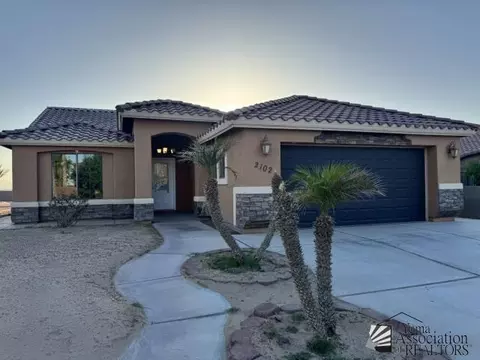 2102 N David Riedel Blvd, San Luis, AZ 85336