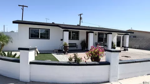 Exterior - 900 E 26 St, Yuma, AZ 85365 photo 2 of 5