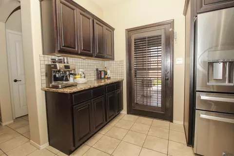 Kitchen - 7978 E 37 Pl, Yuma, AZ 85365 photo 5 of 5