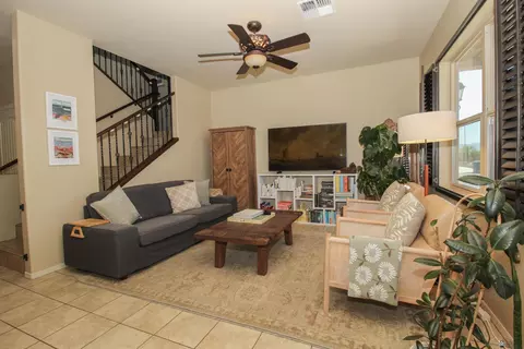 Living - 7978 E 37 Pl, Yuma, AZ 85365 photo 1 of 2