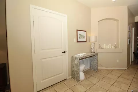 Entry Way - 7978 E 37 Pl, Yuma, AZ 85365 photo 3 of 3