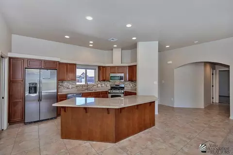Kitchen - 11578 E 25 St, Yuma, AZ 85367 photo 1 of 4