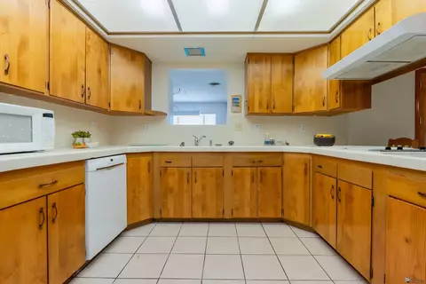 Kitchen - 210 E 26 Pl, Yuma, AZ 85364 photo 1 of 2
