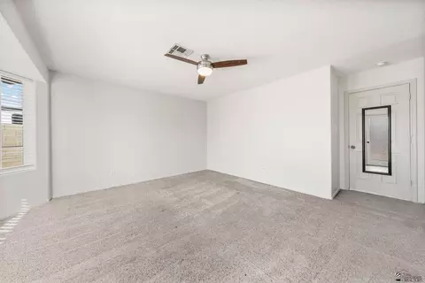 Bedroom - 6386 E 45 Pl, Yuma, AZ 85365 photo 1 of 7