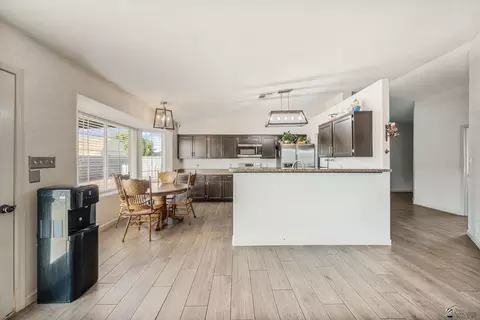 Kitchen - 6386 E 45 Pl, Yuma, AZ 85365 photo 4 of 4