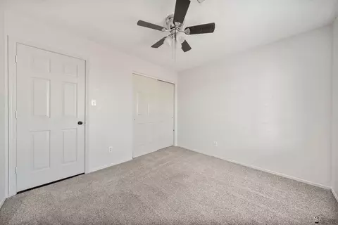 Bedroom - 6386 E 45 Pl, Yuma, AZ 85365 photo 2 of 7