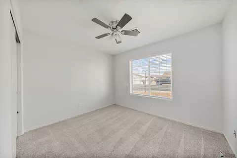 Bedroom - 6386 E 45 Pl, Yuma, AZ 85365 photo 4 of 7