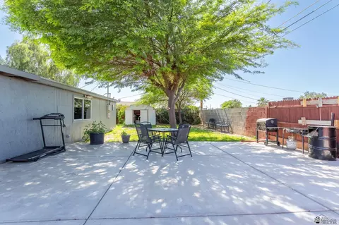 1318 E Morrison St, Yuma, AZ 85365 photo 2