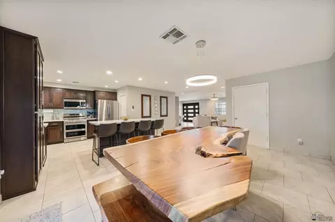 Dining - 7429 E 26 St, Yuma, AZ 85365 photo 2 of 5