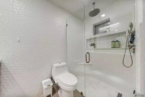 Bath - 7429 E 26 St, Yuma, AZ 85365 photo 4 of 4