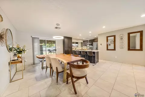 Dining - 7429 E 26 St, Yuma, AZ 85365 photo 3 of 5