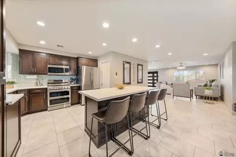 Kitchen - 7429 E 26 St, Yuma, AZ 85365 photo 5 of 6