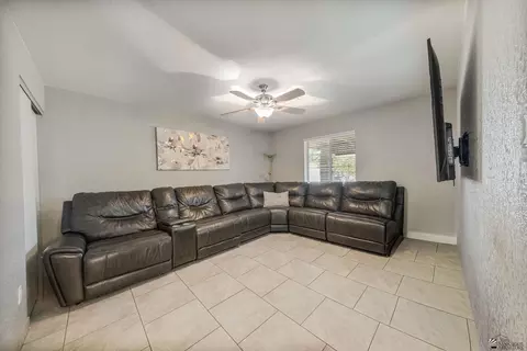 Living - 7429 E 26 St, Yuma, AZ 85365 photo 5 of 5